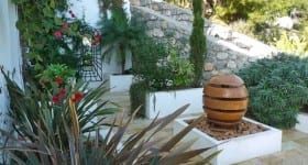 Small-courtyard-garden Small-courtyard-garden